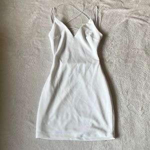 WHITE WINDSOR DRESS